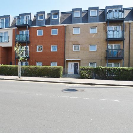 Spacious London Apartment 5 Min Walk To Leytonstone Underground Station And 5 Stops To Zone 1 Exterior photo
